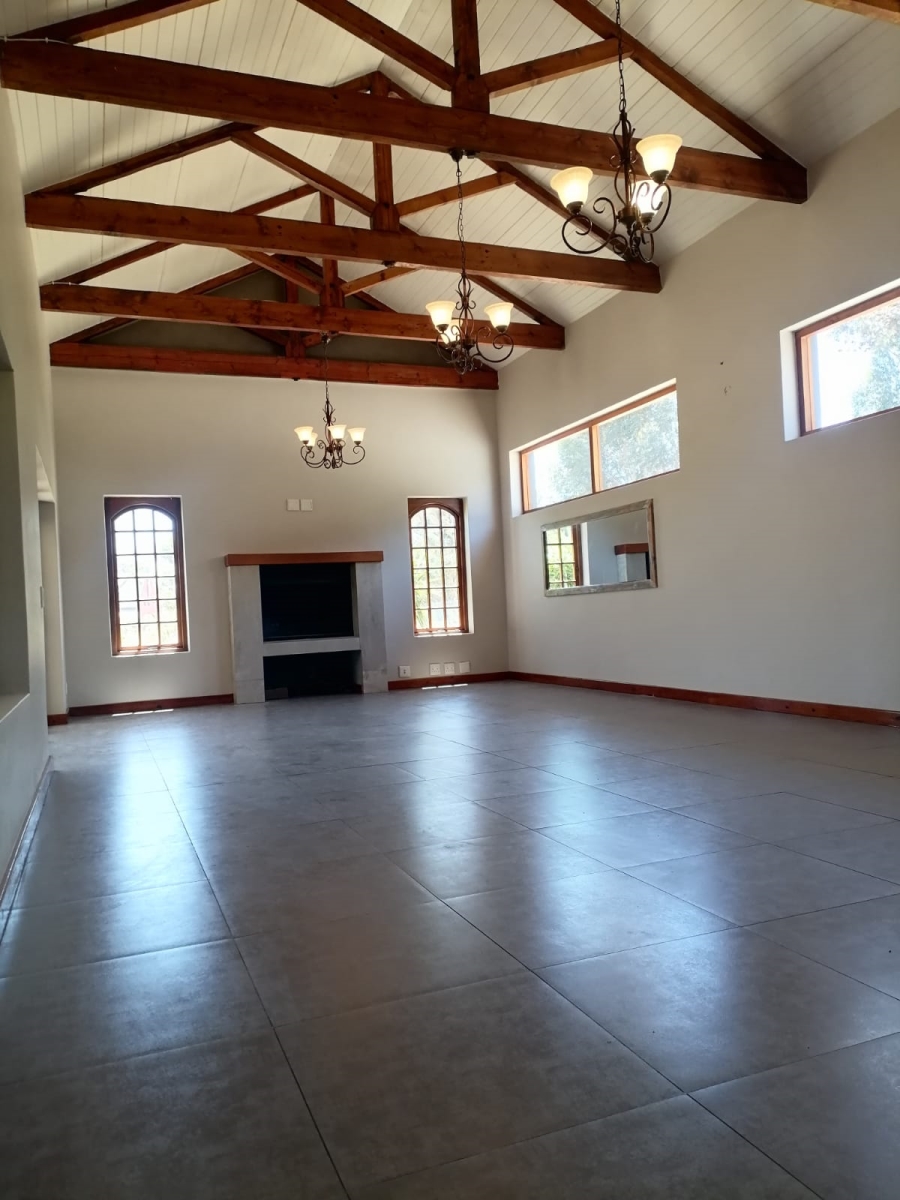 To Let 3 Bedroom Property for Rent in High Riding Country Estate Western Cape